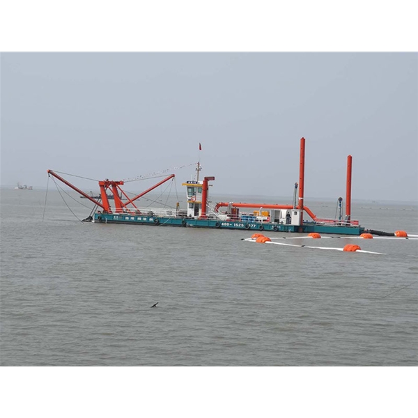 24 Inch Cutter Suction Dredger Launching for China Railway Bureau